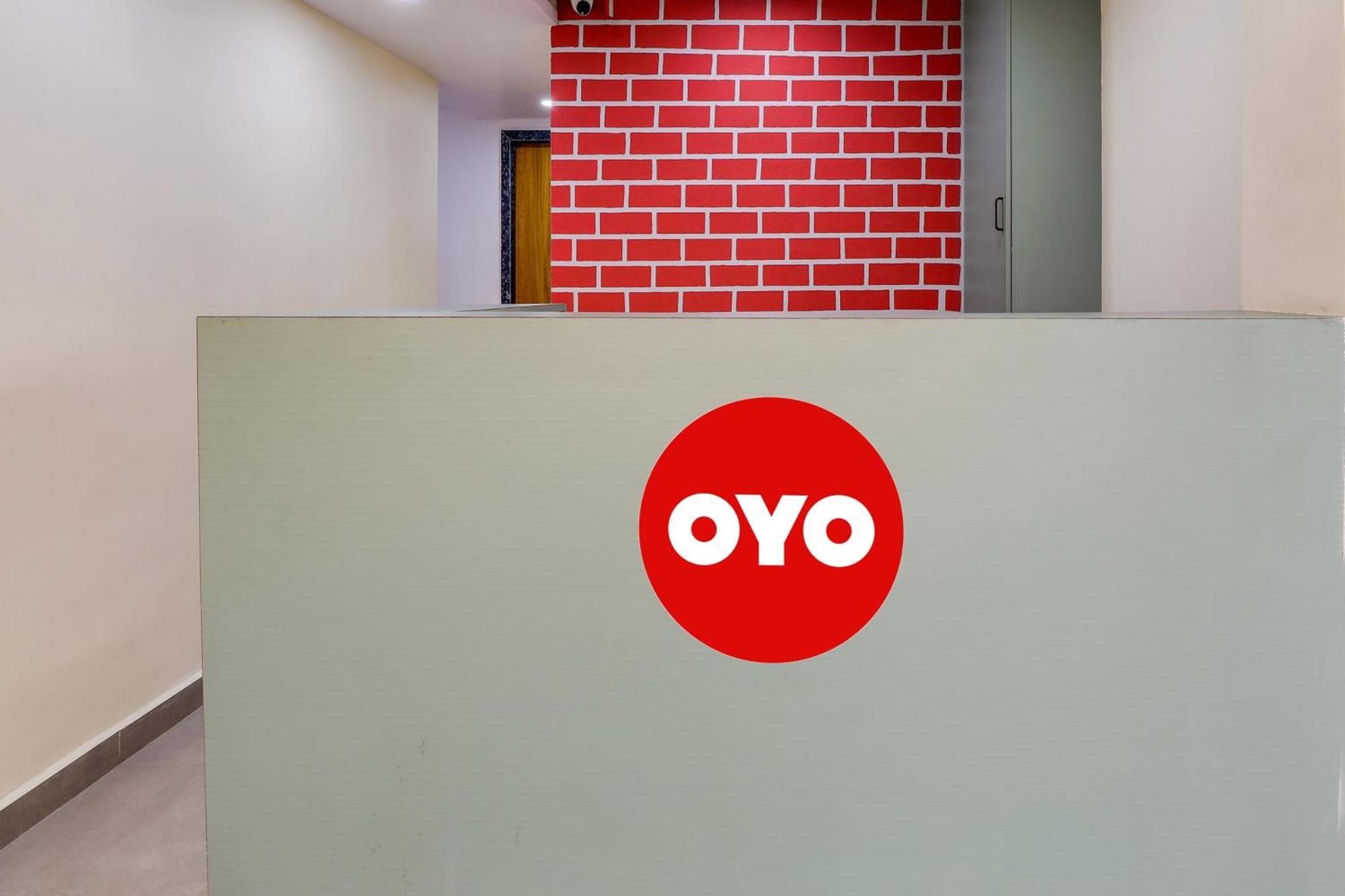 Hotel O Lotus Surat Ngoại thất bức ảnh