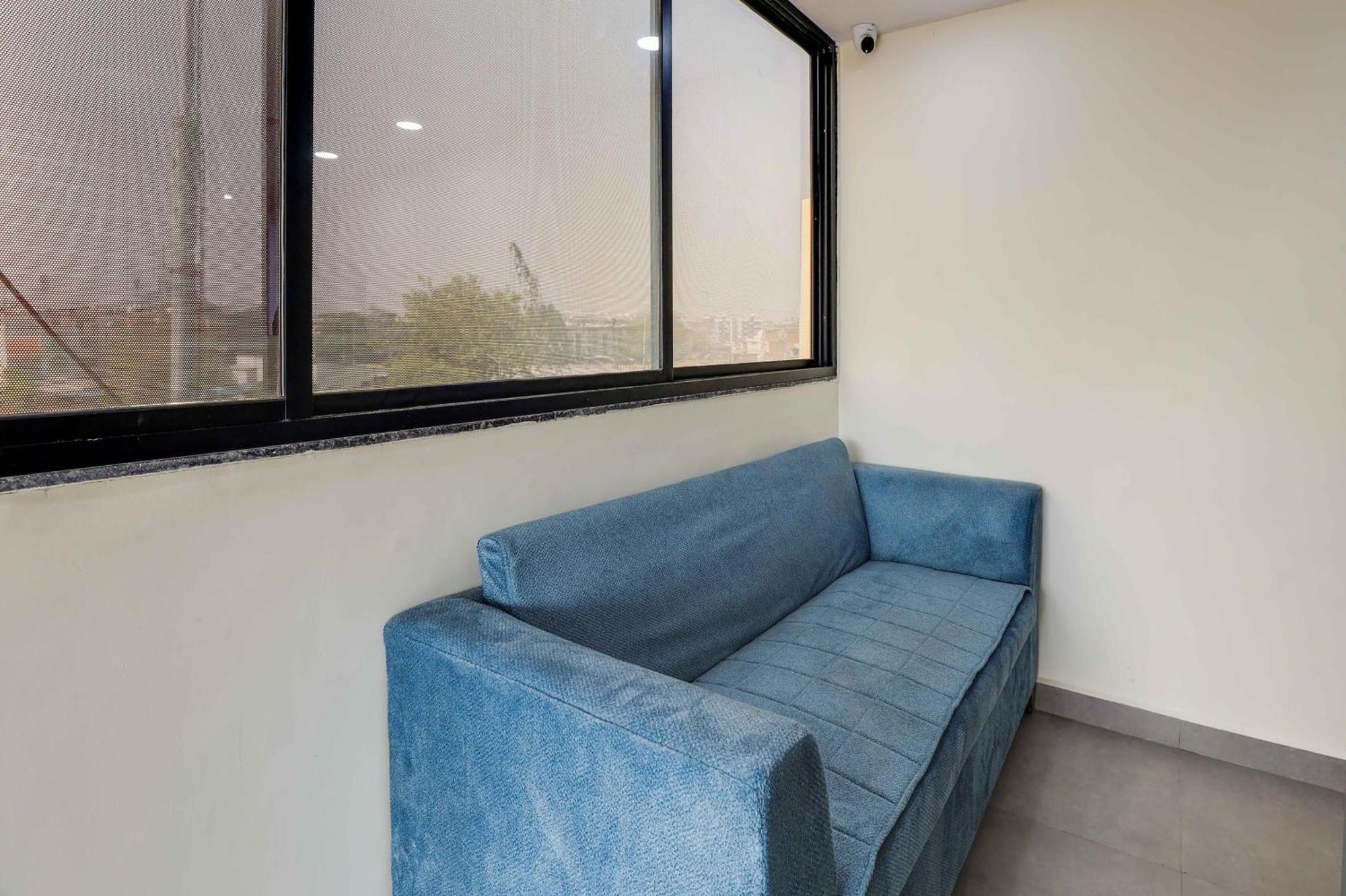 Hotel O Lotus Surat Ngoại thất bức ảnh
